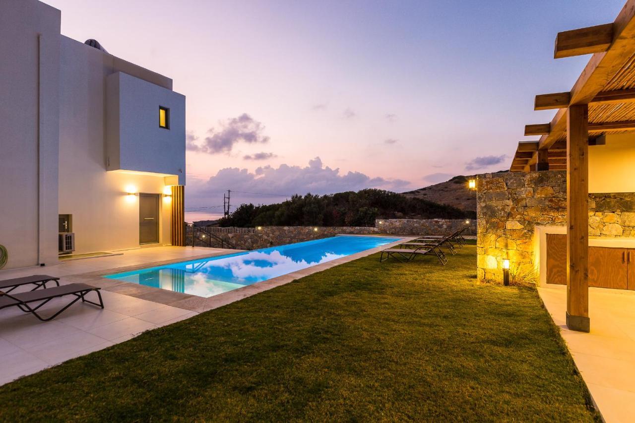 Theano Villa